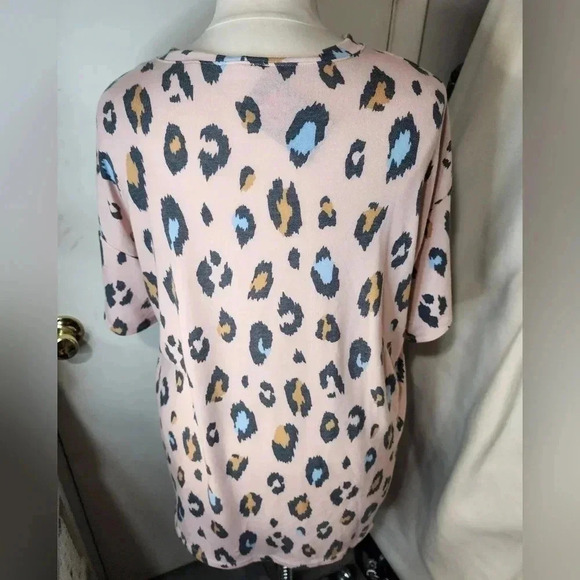 NWT Melissa Leopard Print Short Sleeve Plus Size 3XL Top - Picture 3 of 8